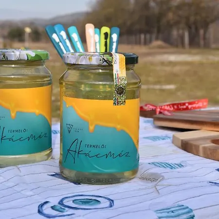 Pilikán - Park, Agroturism, Vineyard&farm Daire *