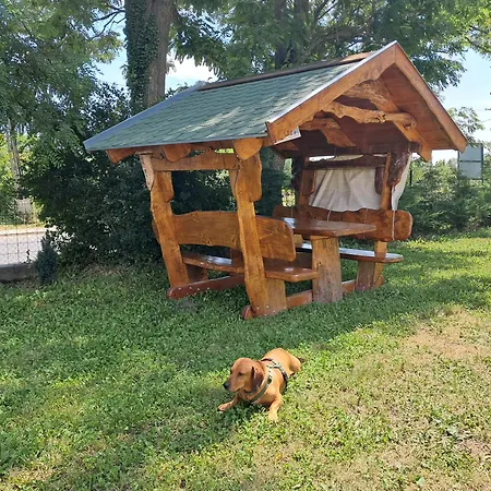 Pilikan - Park, Agroturism, Vineyard & Farm Appartement Cserszegtomaj
